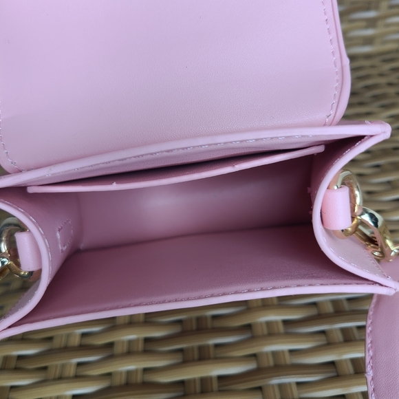 Truly X Barbie Limited Edition Pink Mini Bag Heart Shaped Handle & Crossbody - Picture 13 of 16